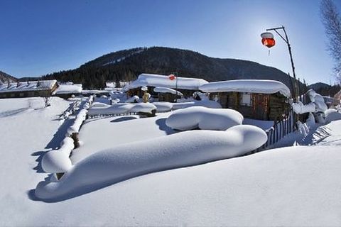 <哈尔滨-雪乡-长白山-雾凇岛-吉林7日游>天池，滑雪（当地游）