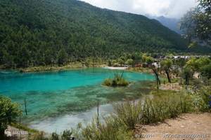 北京去云南旅游都有什么好的地方景点：云南香格里拉8日特价游