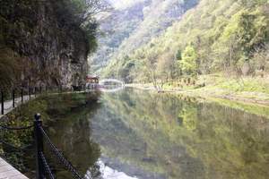 三峡大瀑布半日游