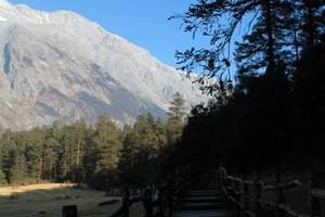 稻城亚丁最佳旅游时间 10月中旬成都去稻城亚丁 红叶雪山6日